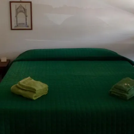 San Lazzaro 招待所 3*